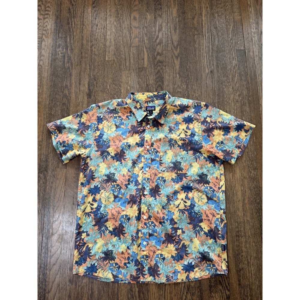 Patagonia Mens XL Organic Cotton Short Sleeve Floral Tropical Button Up Shirt - Picture 1 of 4